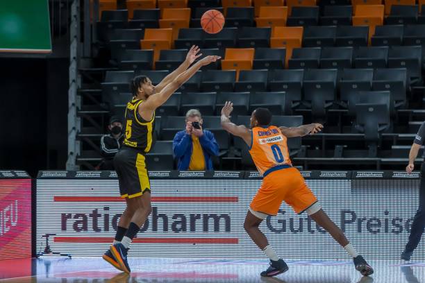 源于他较强 源于他较强